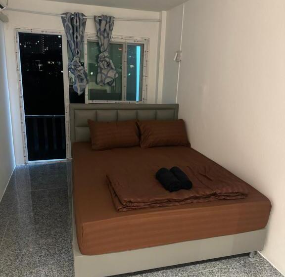 Номер Стандарт, Yok.guest House