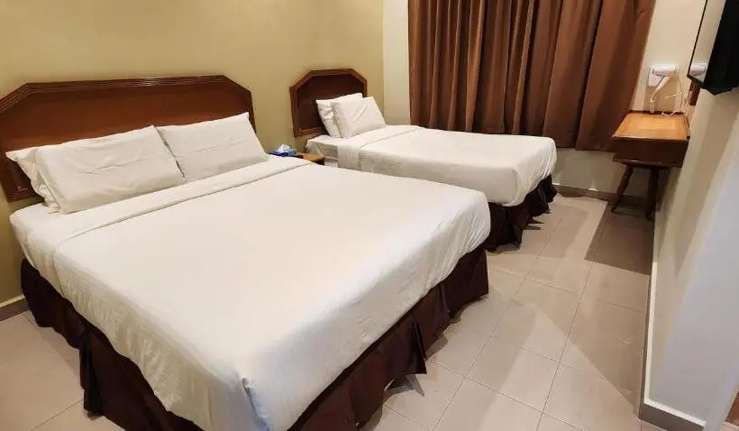 Standard Kolmen Hengen Huone, Eighteen Guesthouse
