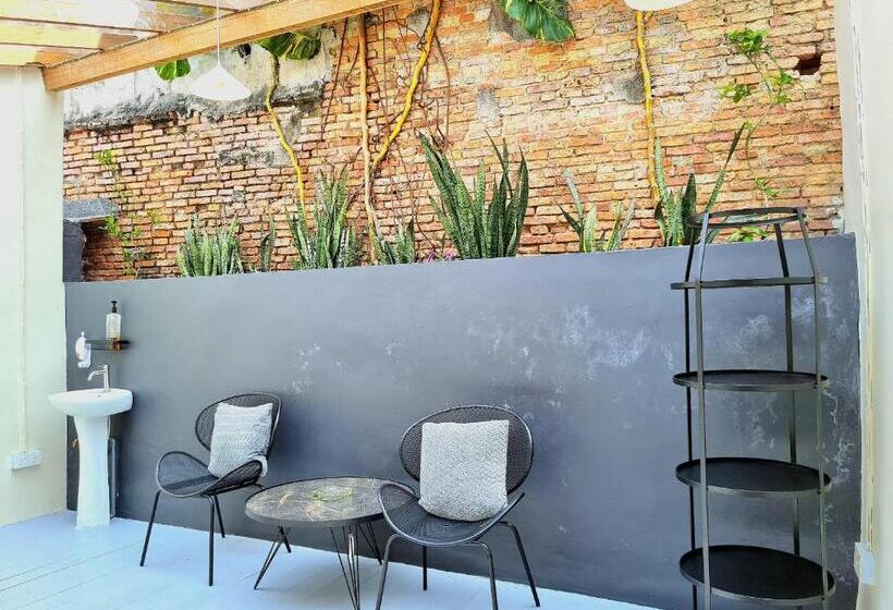 デラックスルーム, Stewart Hotel At 67 By Evr   Newly Renovated 2024