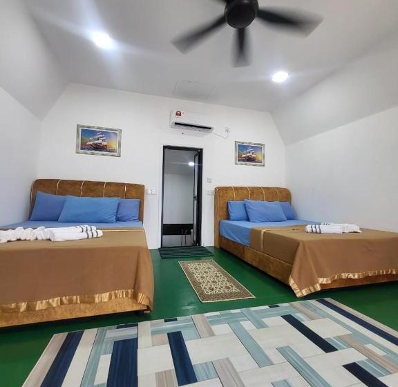 Семейный Номер Вид на Море, Dewatistay B&b