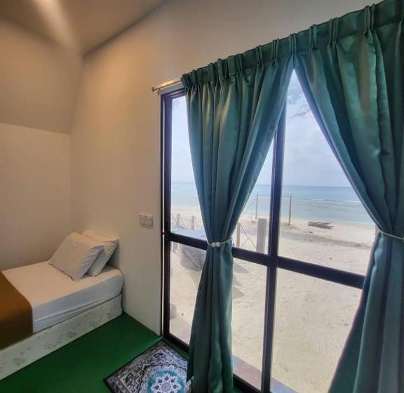 Семейный Номер Вид на Море, Dewatistay B&b