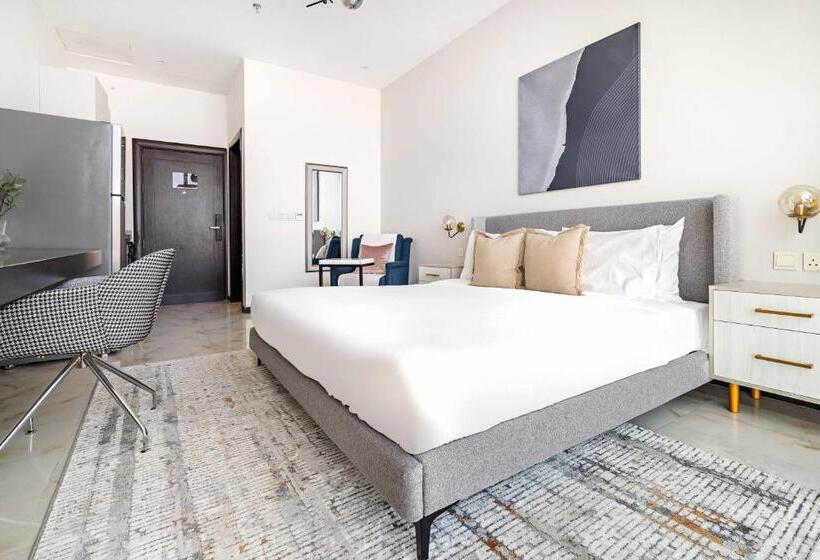 디럭스 스튜디오, Stella Stays Olaya Tower 2