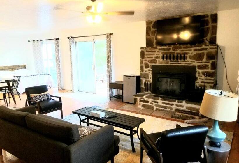 غرفة ديلوكس عائلية, The Magnolia House