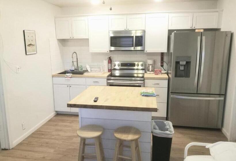 إستوديو قياسى, The Magnolia House