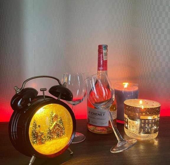 带1个卧室的带海景的公寓, 超赞海景高级公寓 浪漫香薰浴缸泡澡 Nexflix Youtube Wifi 喜欢浪漫宁静的您怎可错过