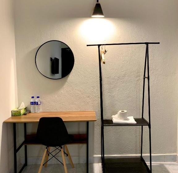 اتاق استاندارد سه نفره, Andiana Hotel & Lodge Kota Bharu City Centre #netflix