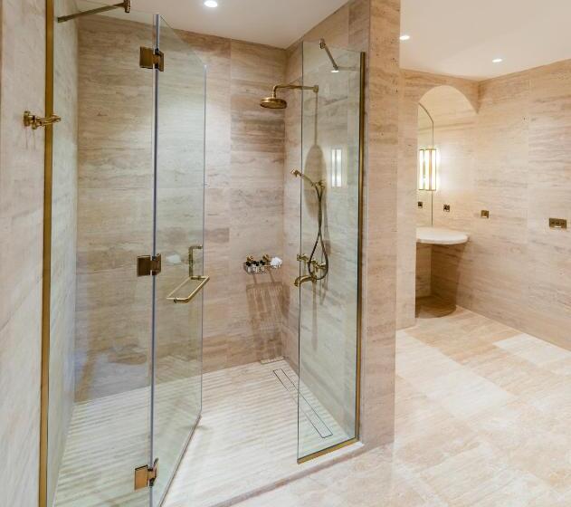 Deluxe Suite King Bed, Al Balad Hospitality