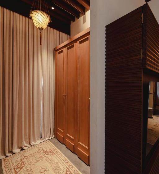 اتاق لوکس با تخت بزرگ, Al Balad Hospitality