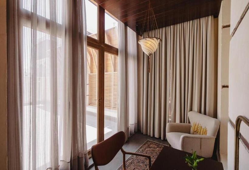 سوئیت با تخت بزرگ, Al Balad Hospitality