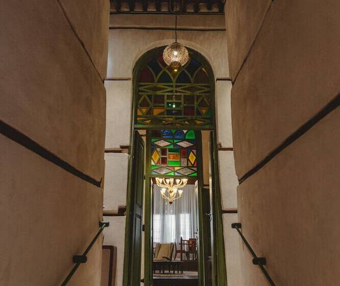 سوئیت رویال, Al Balad Hospitality