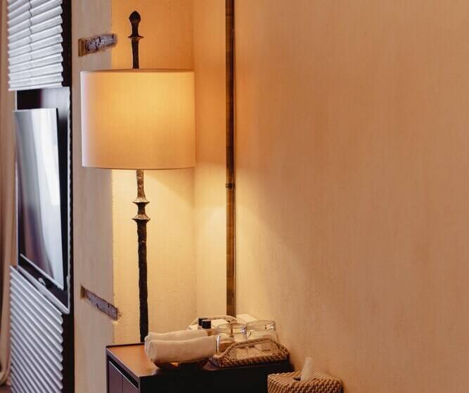 اتاق لوکس با تخت بزرگ, Al Balad Hospitality