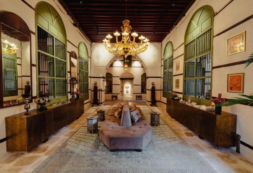 سوئیت اجرایی با تخت کینگ, Al Balad Hospitality