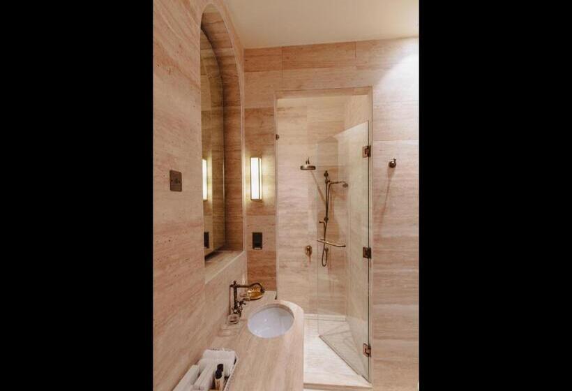 سوئیت با تخت بزرگ, Al Balad Hospitality