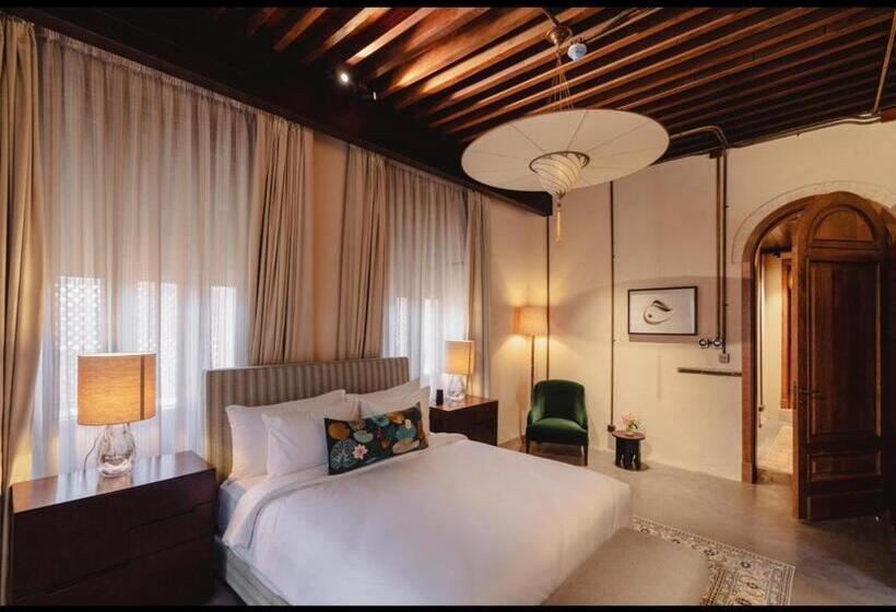 سوئیت با تخت بزرگ, Al Balad Hospitality