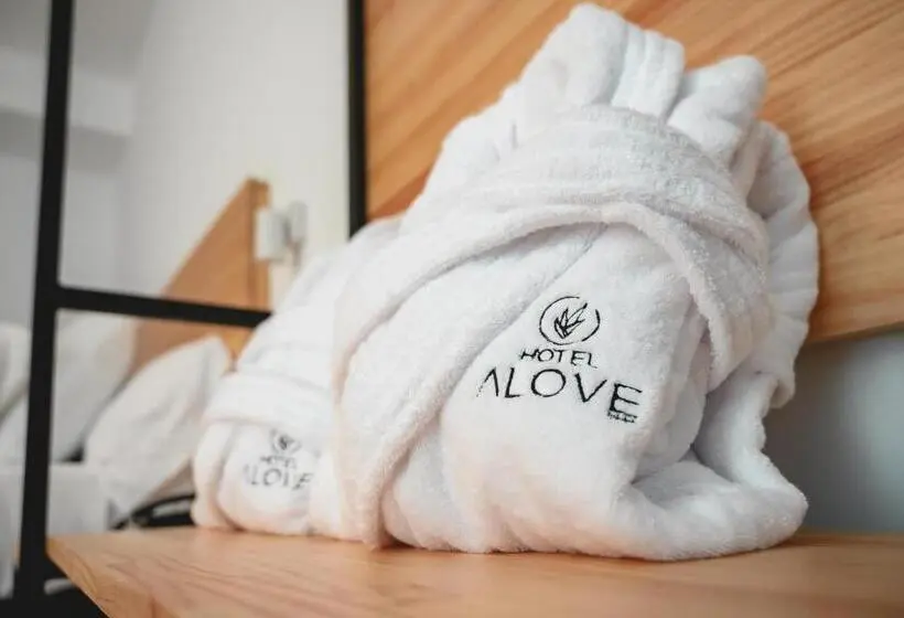Suite with Terrace, Alove