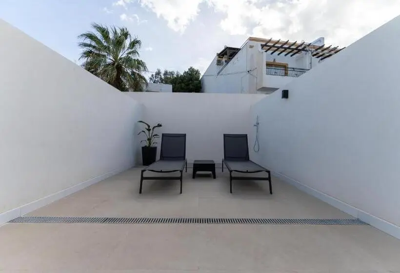 Deluxe-huone, Alove