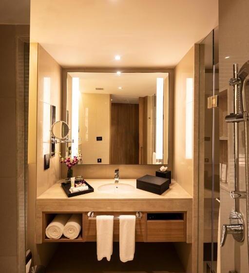 غرفة سوبيريور سرير كينج, Lyfe