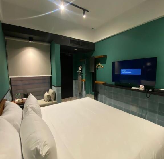 高级大房间, The Payang