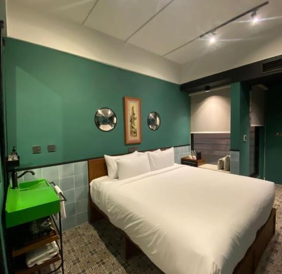 高级大房间, The Payang