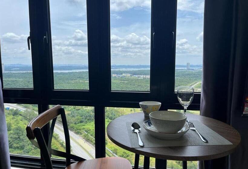 Студио Стандарт с Балконом, Jl Luxury Bnb
