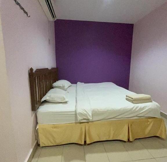 اتاق استاندارد سه نفره, Joyful Motel