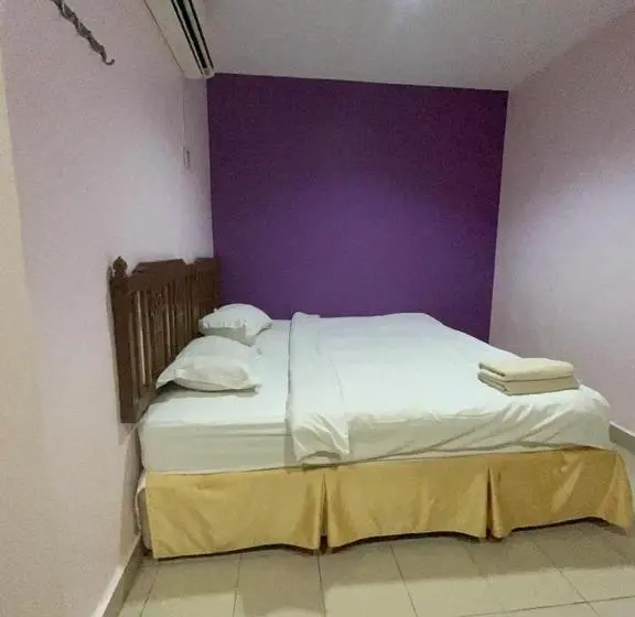 اتاق استاندارد سه نفره, Joyful Motel