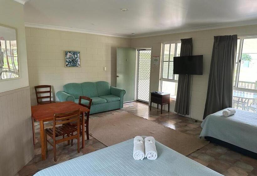 家庭间, Carmila Caravan Park & Cabins