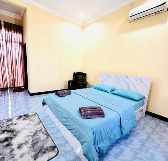 غرفة عائلية, Rp Guest House