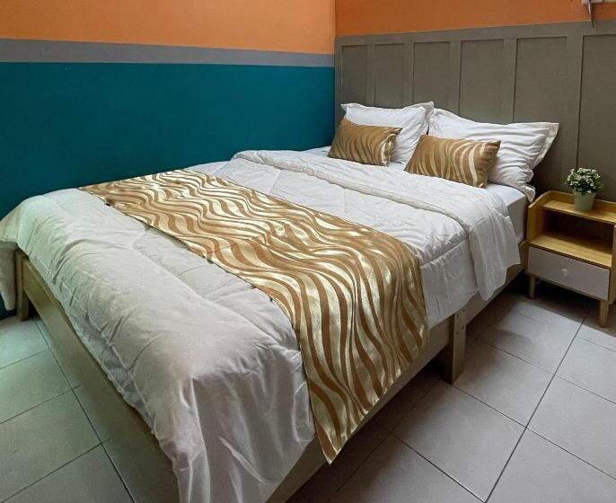 Дом 4 Спальни, Venice Raudhah Guest House