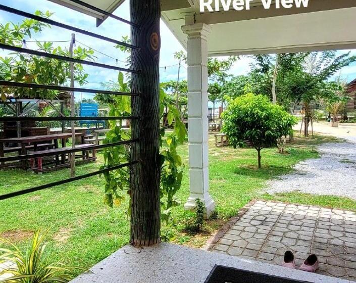 デラックストリプルルーム, Pulang Resort