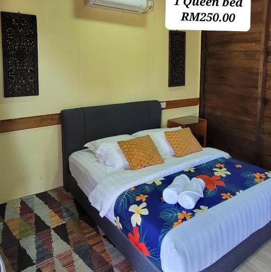 プールビュースタンダードルーム, Pulang Resort