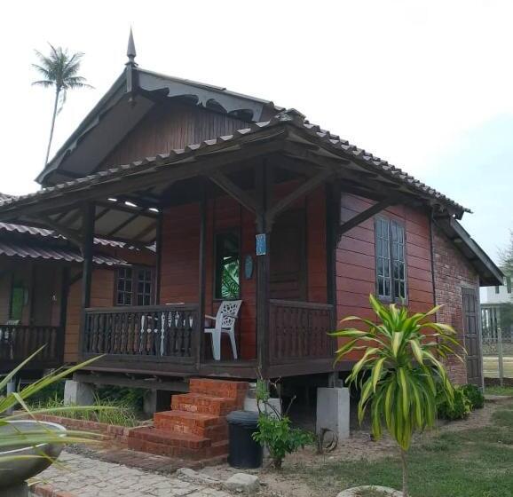 プールビュースタンダードルーム, Pulang Resort