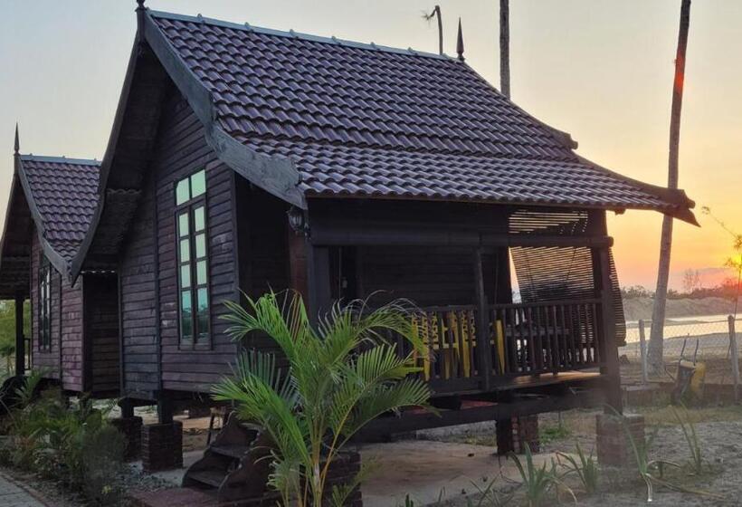 Номер Deluxe с Балконом, Pulang Resort