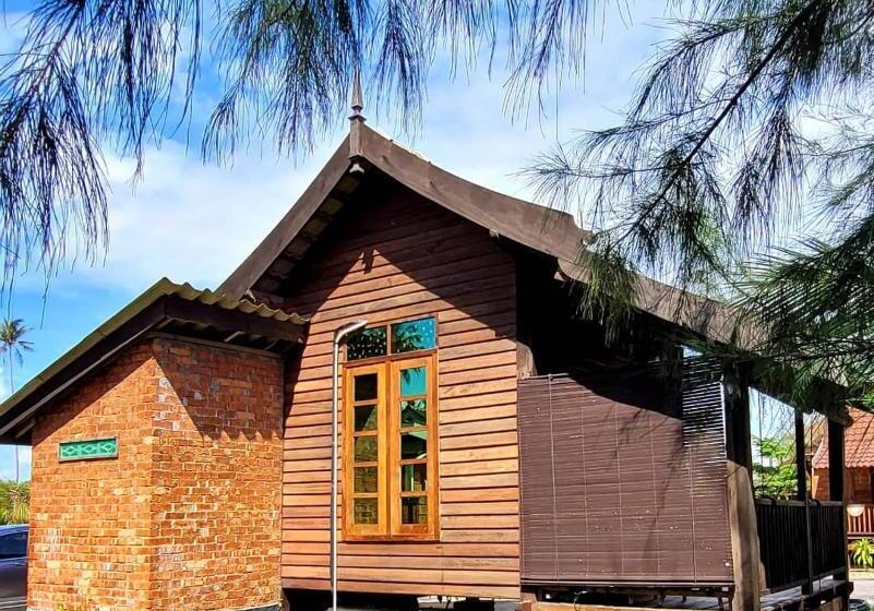 Трехместный Номер Deluxe Вид на Море, Pulang Resort