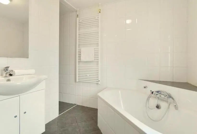 バンガローの2ベッドスタンダードルーム, Summio Waterpark De Bloemert