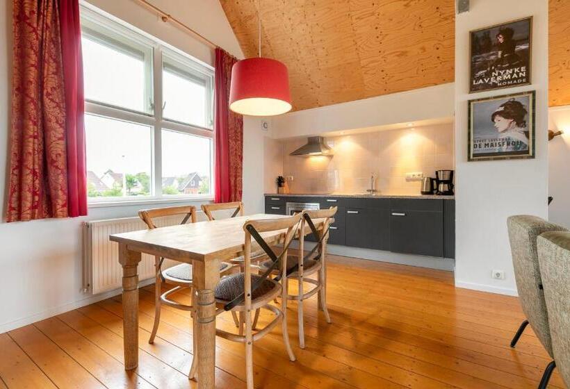 标准平房, Summio Havenresort Terherne