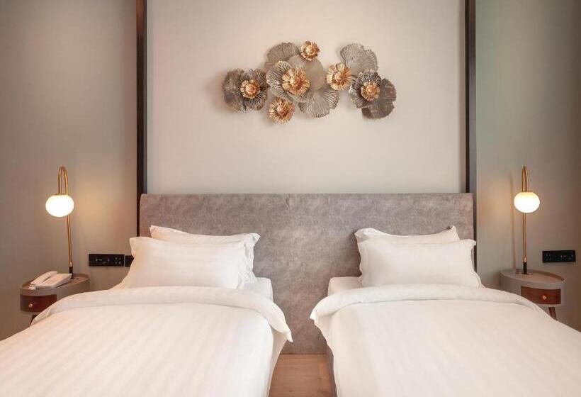 חדר סטנדרט, Fu