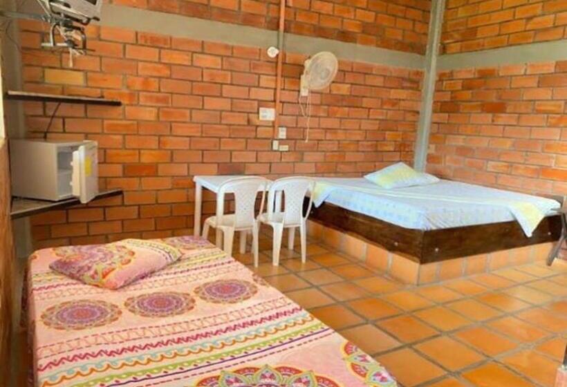 חדר סטנדרט לשלושה, La Granjita Santagueda