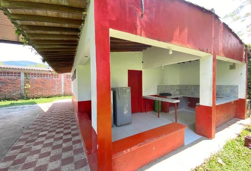 דירת חדר, La Granjita Santagueda