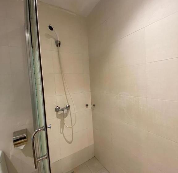 غرفة قياسية فردية, Express Inn Bintulu