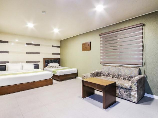 اتاق استاندارد, Opera Motel
