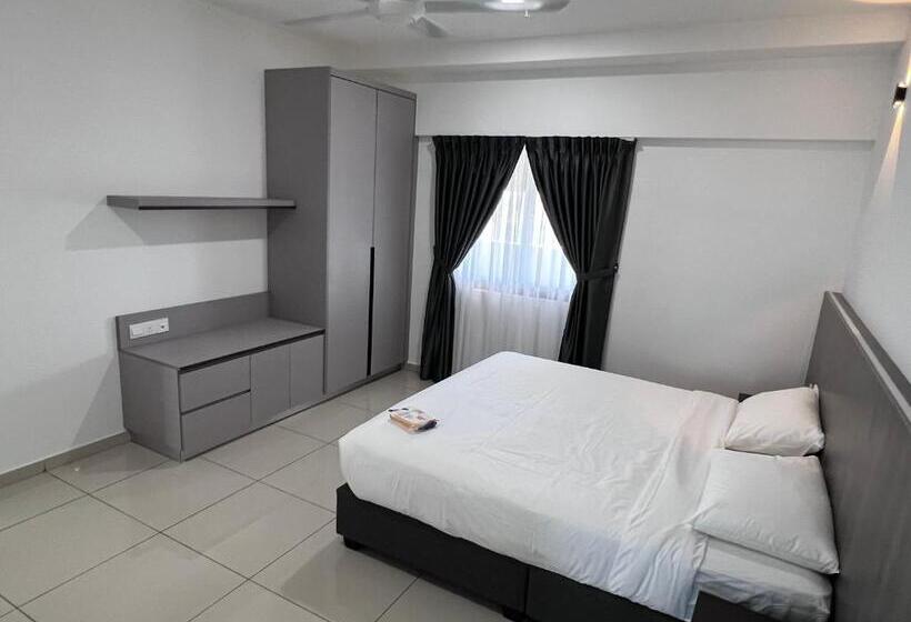 בית, 4 חדרי שינה, Menara Sentral At Juru Sentral