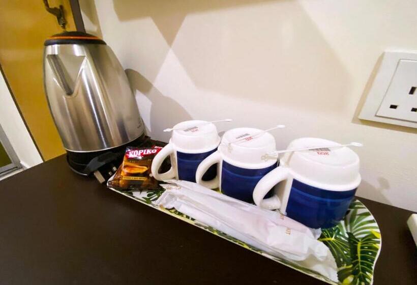 标准三人间, Ze Xiang Hotel Desa Jaya Ikea Self Check In