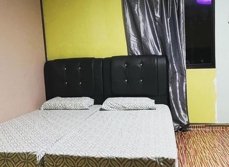 غرفة عائلية مطلّة علي البحر, Juara Seaview Chalet, Kampung Juara