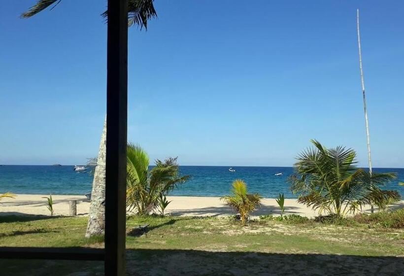 غرفة عائلية مطلّة علي البحر, Juara Seaview Chalet, Kampung Juara