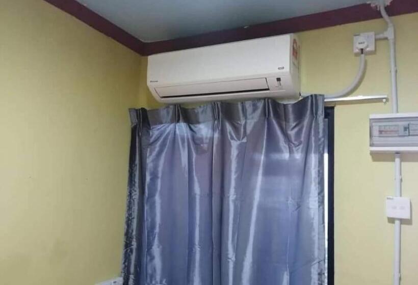 غرفة قياسية مطلّة علي البحر, Juara Seaview Chalet, Kampung Juara