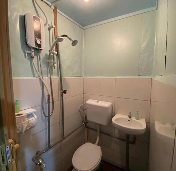 غرفة قياسية مطلّة علي البحر مزوَّدة بشُرفة, Juara Seaview Chalet, Kampung Juara