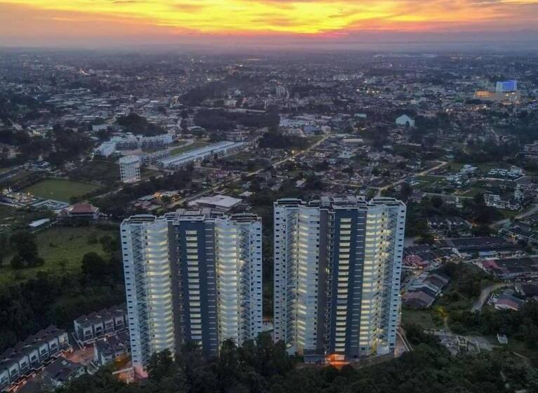 Апартаменты 3 Спальни, Home Away From Home In Taiping   Newly Upgraded!