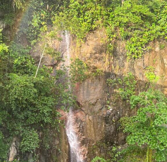 Апартаменты 3 Спальни, Home Away From Home In Taiping Newly Upgraded!