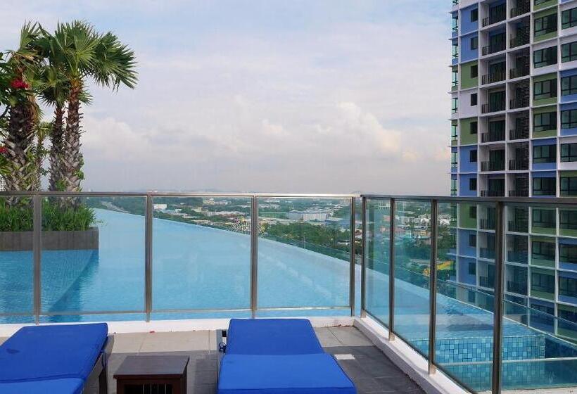 デラックススタジオ, Studio Apartment With Balcony By Host Assist I City